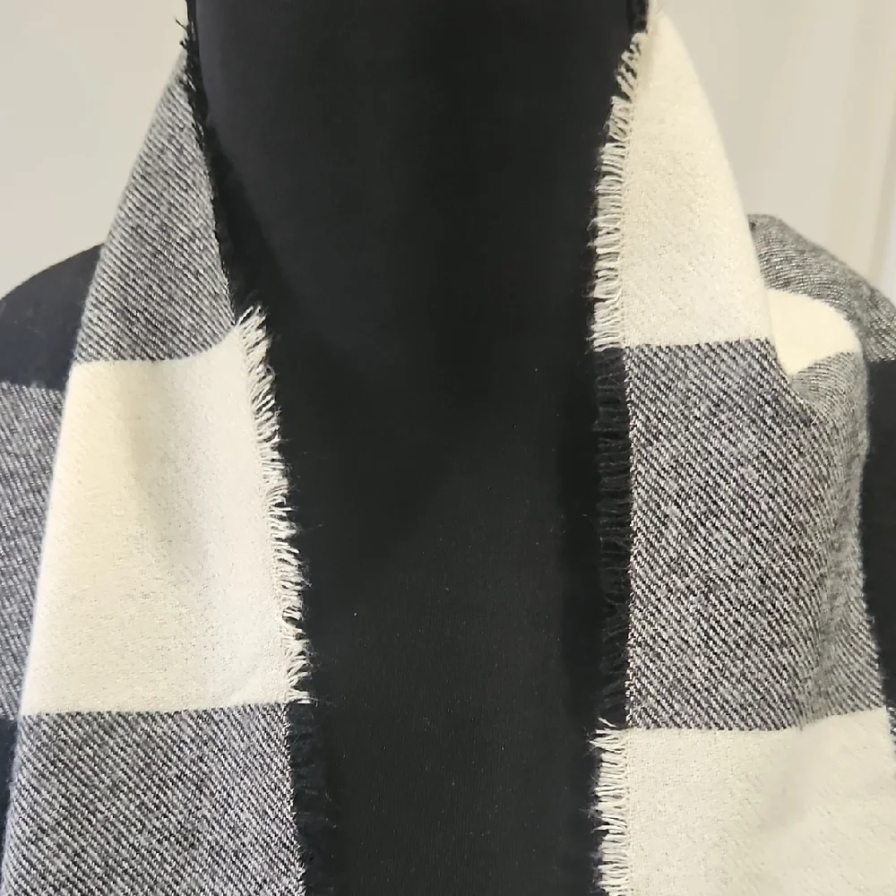 Summer & Rose Black and White Plaid Scarf / Shawl - Picture 3 of 6